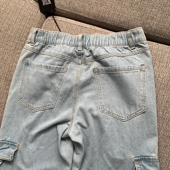 Women’s Cargo Pants - Picture 4 of 5